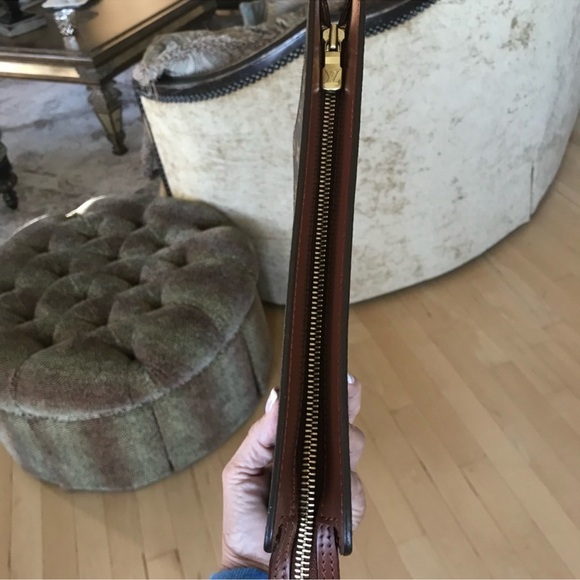 Excellent Louis Vuitton Monogram Pochette Homme Clutch - Picture 5 of 17